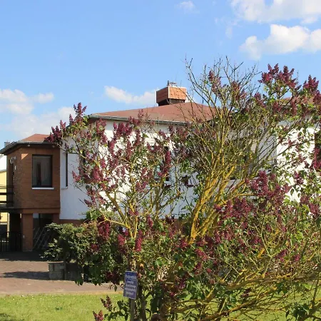 Modern Holiday In With Garden Ferienhaus *